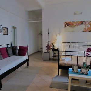 Deluxe Studio met een King Size Bed